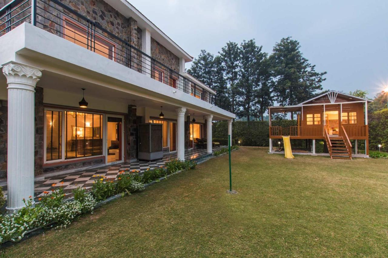 Stayvista At The Banyan Abode With Pool Table, Pet Friendly & Outdoor Pool Manesar Eksteriør billede