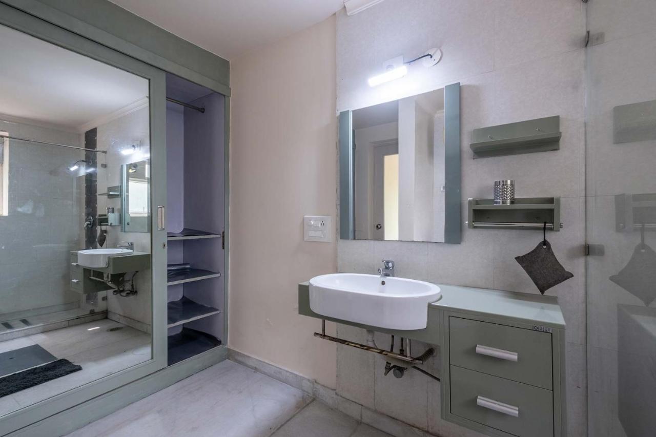 Stayvista At The Banyan Abode With Pool Table, Pet Friendly & Outdoor Pool Manesar Eksteriør billede