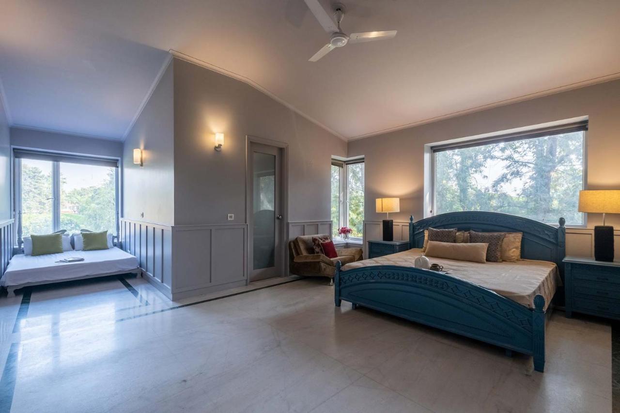 Stayvista At The Banyan Abode With Pool Table, Pet Friendly & Outdoor Pool Manesar Eksteriør billede